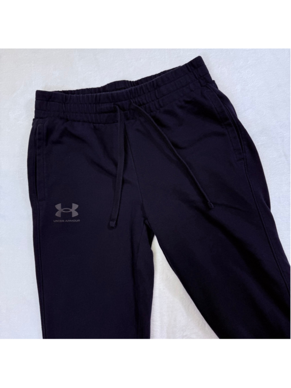 Women's Under Armour Black Sweatpants & Joggers Small